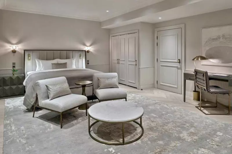 Premier Room