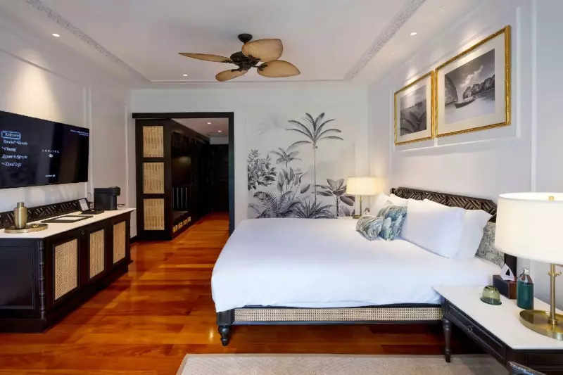 Signature Balcony Room