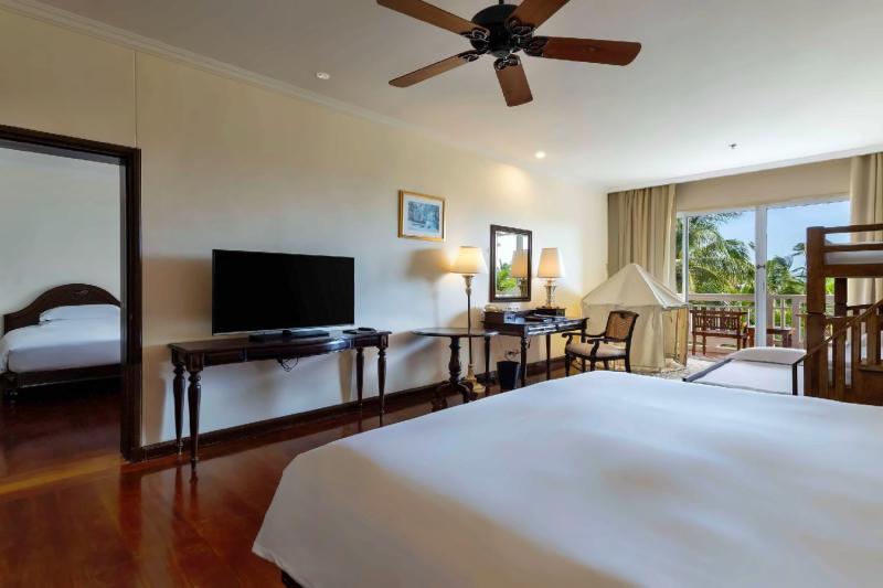 2 Bedroom Family Room