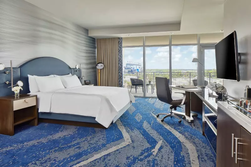 Executive Balcony Suite