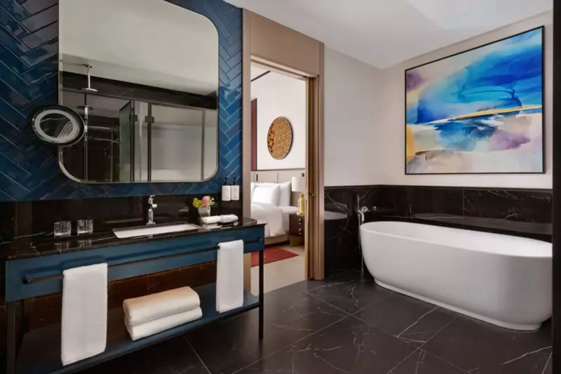 Junior Club Suite