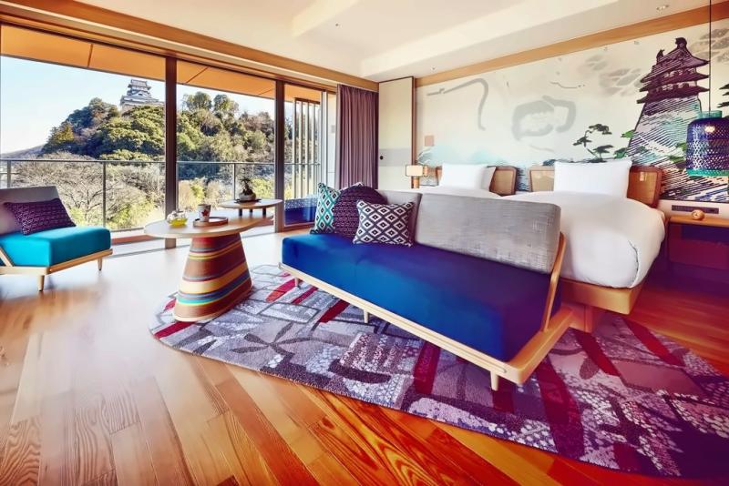 Corner Castle View Suite