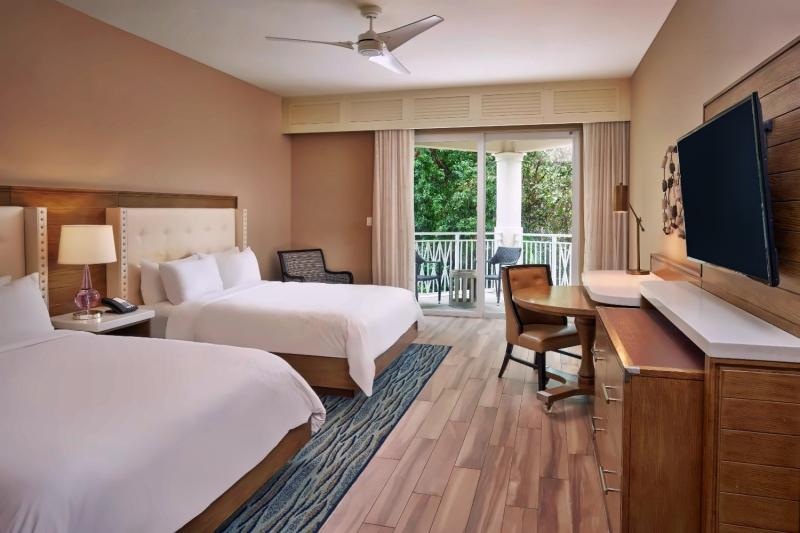 Tropical Balcony Room