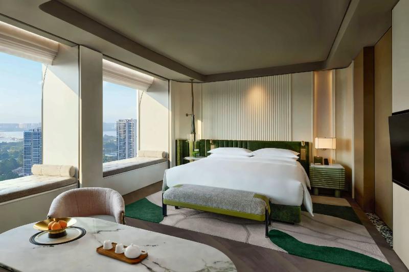 Deluxe Bay View Room