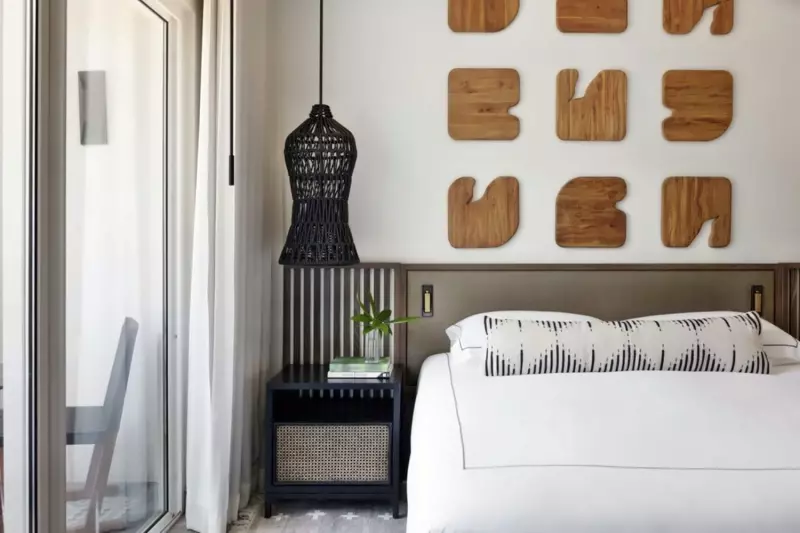 Premium Corner Ocean View Room