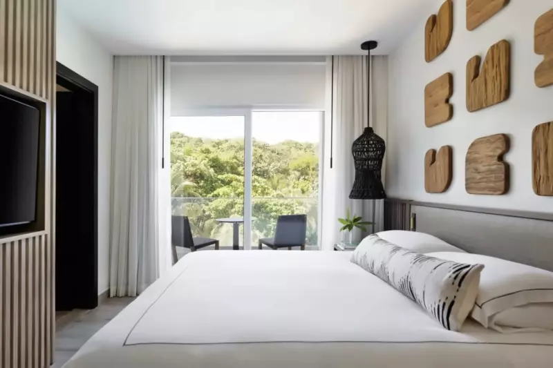 Premium Corner Ocean View Room