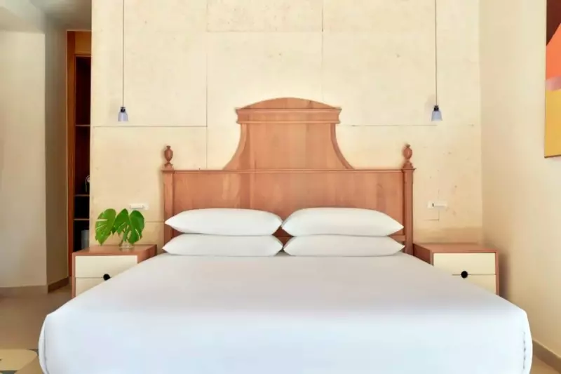 Colonial Patio View Suite