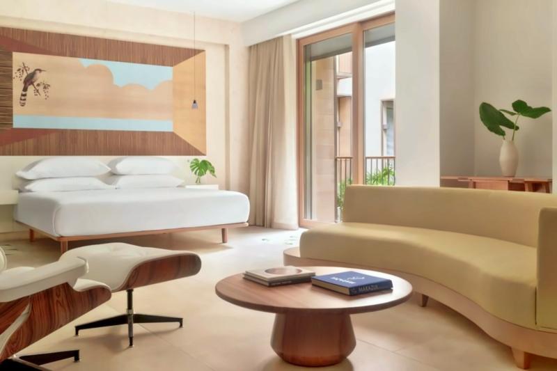 Studio Balcony Suite