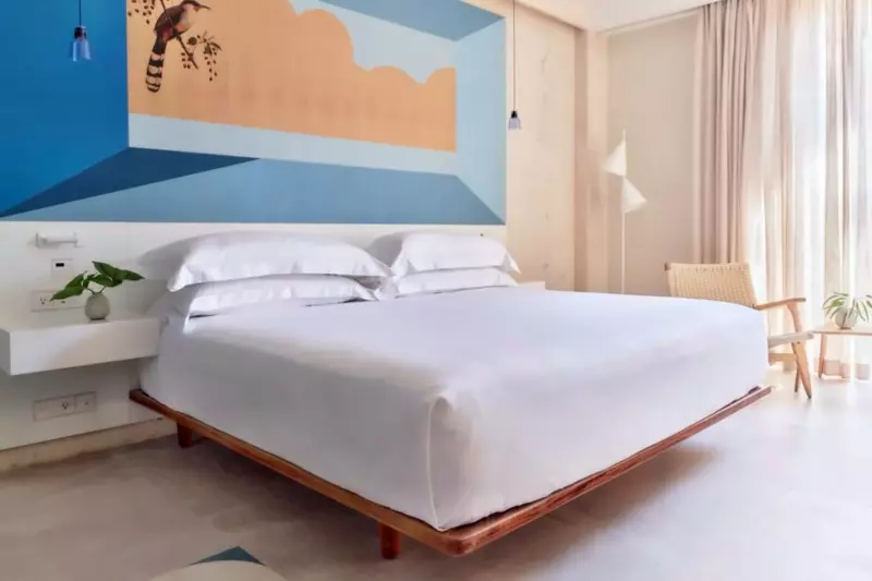 Essential Balcony Room