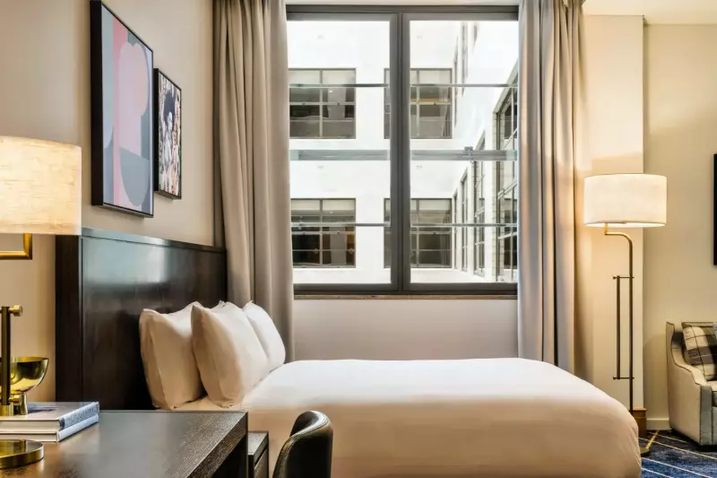 Essential Room