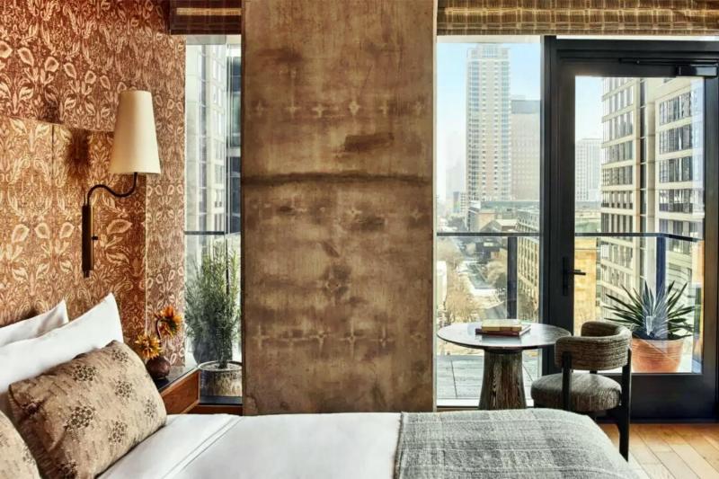 Premier Balcony Room