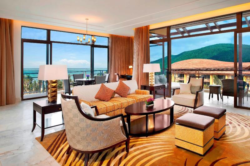 Premium Ocean View Suite