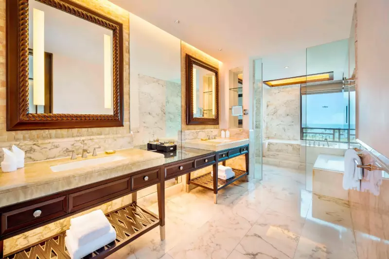 Premium Ocean View Suite