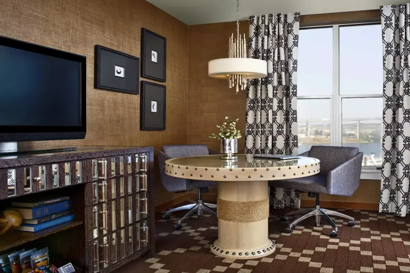 Willamette River View Room