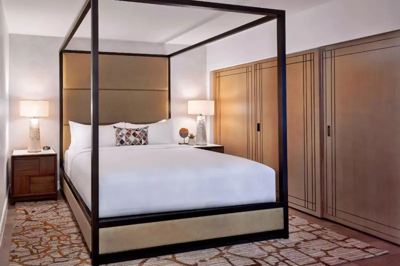 Executive Pool View Suite