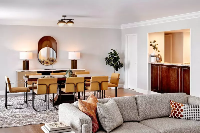 Presidential Pool View Suite