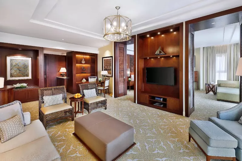 Club Sea View Suite 