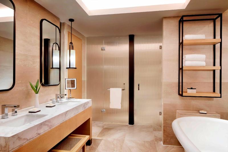 Poolside Courtyard View Room