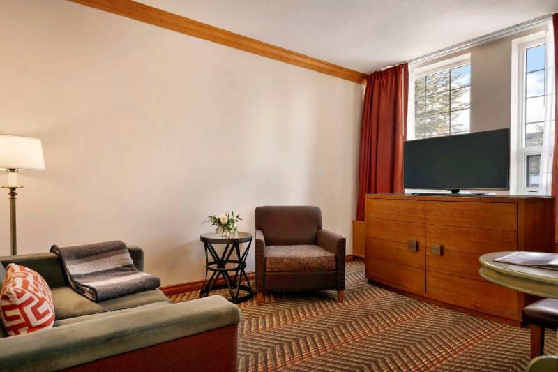 Deluxe Main Lodge Room