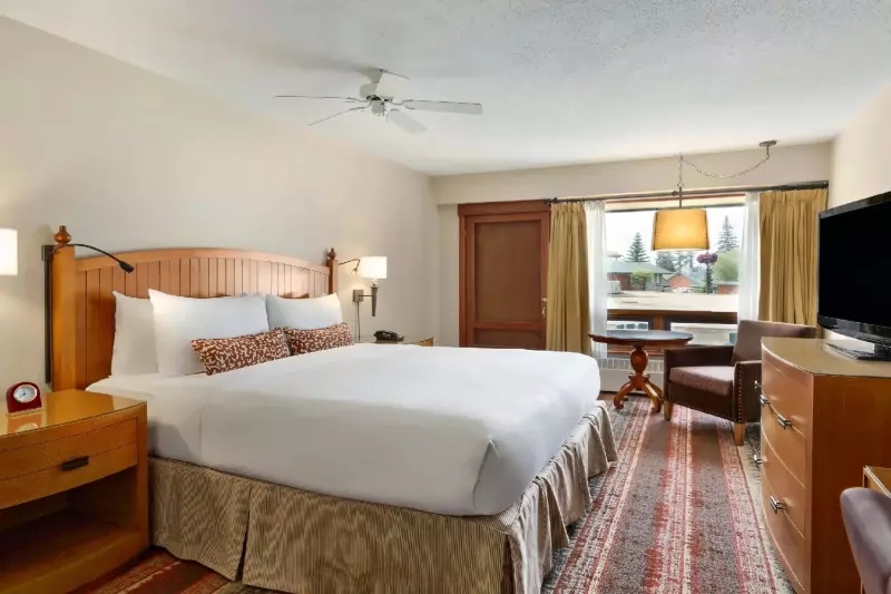 Fairmont Resort View Room 