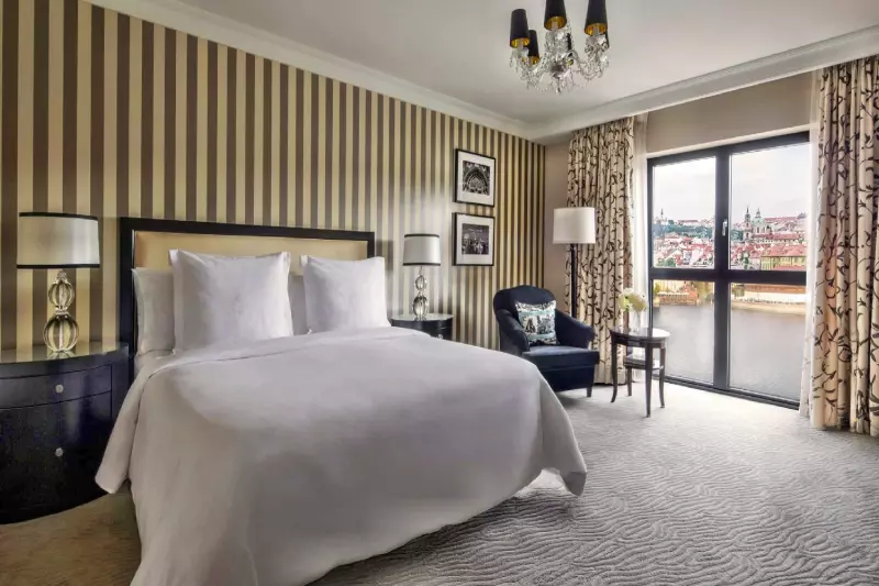 Premier River Room