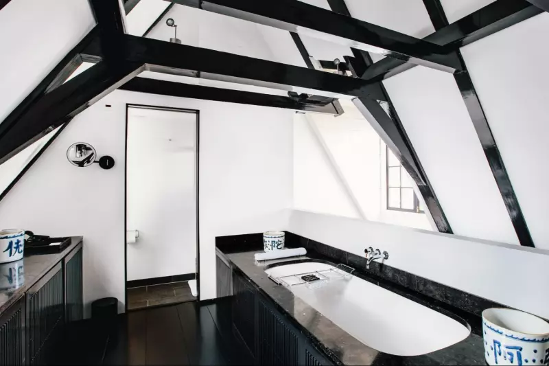 Duplex Room