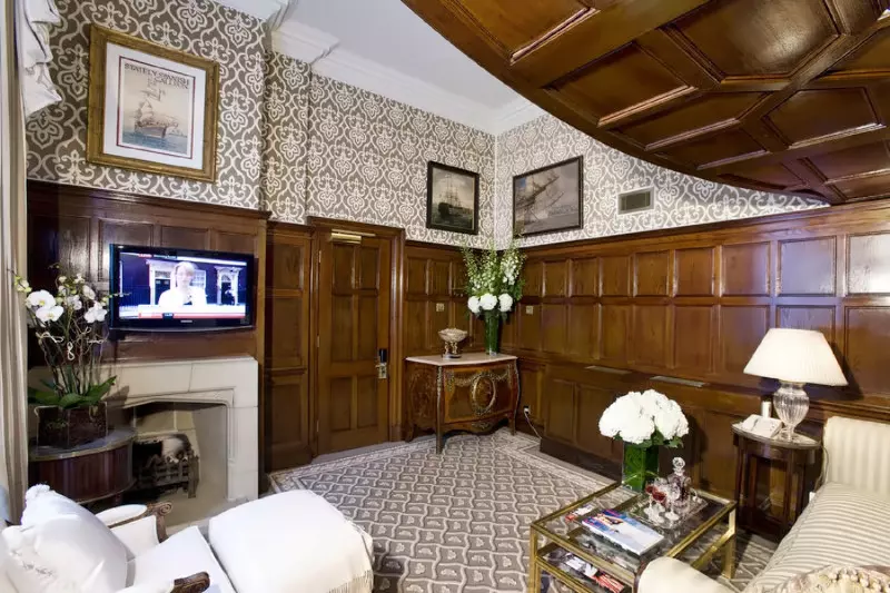 The Tudor Suite