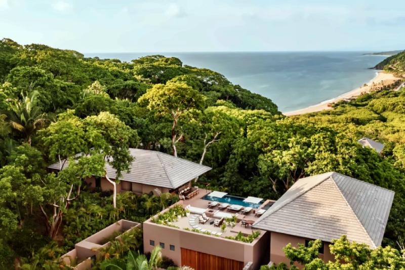 4 Bedroom Private Home 8