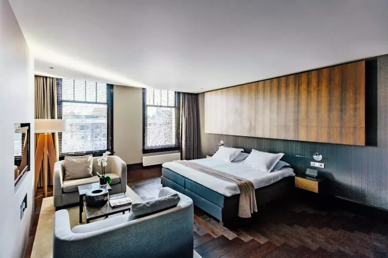 Junior Canal View Suite