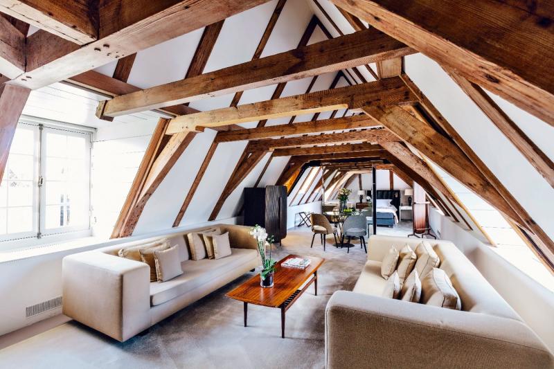 Luxury Canal View Suite