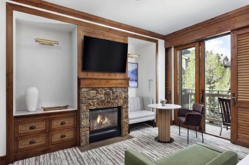 Valley Side Room
