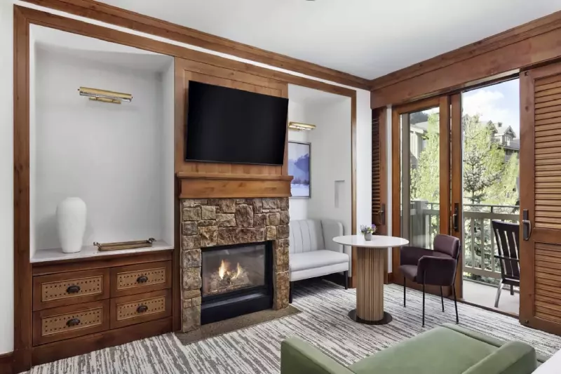 Valley Side Room