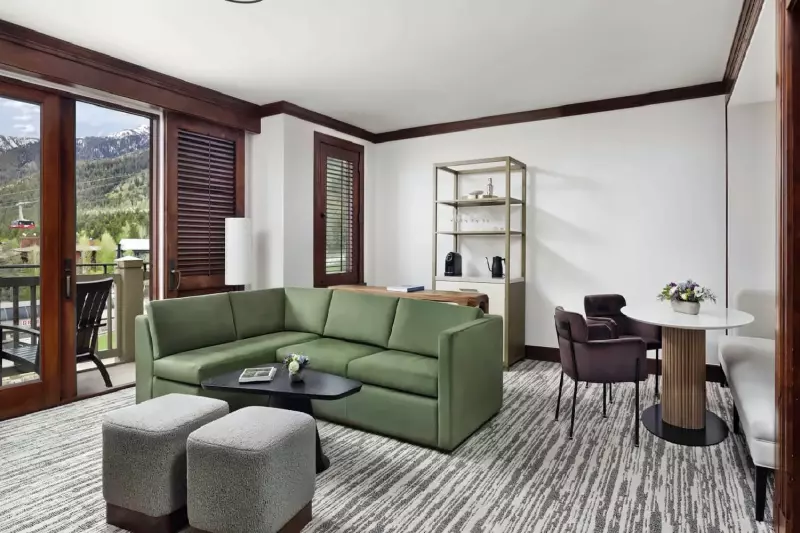 Mountain View Suite