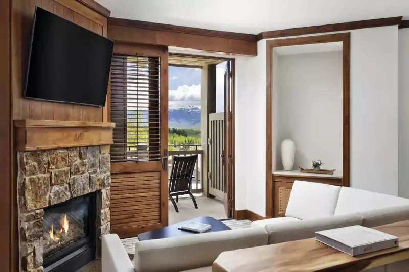 Valley View Suite