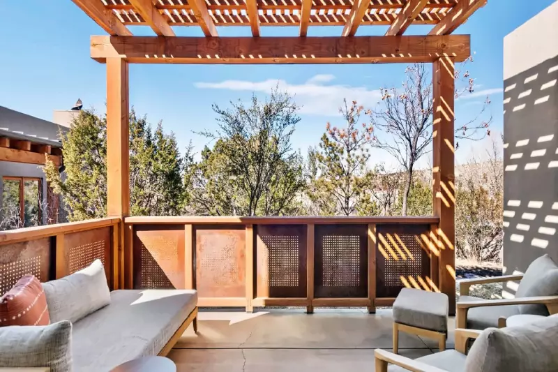 Deluxe Casita