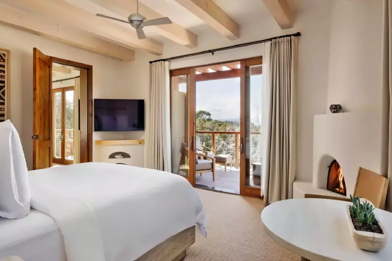 2 Bedroom Deluxe Casita