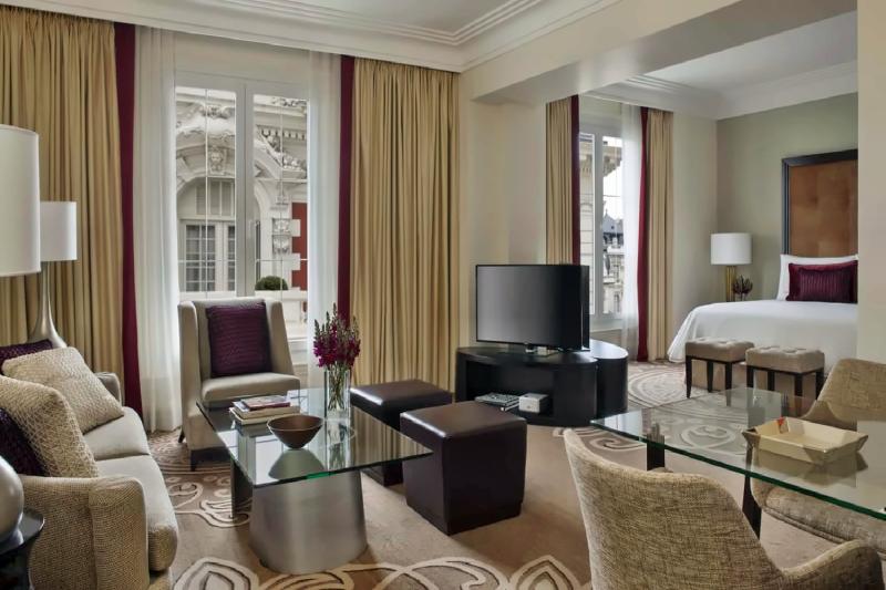 Mansion View Studio Suite