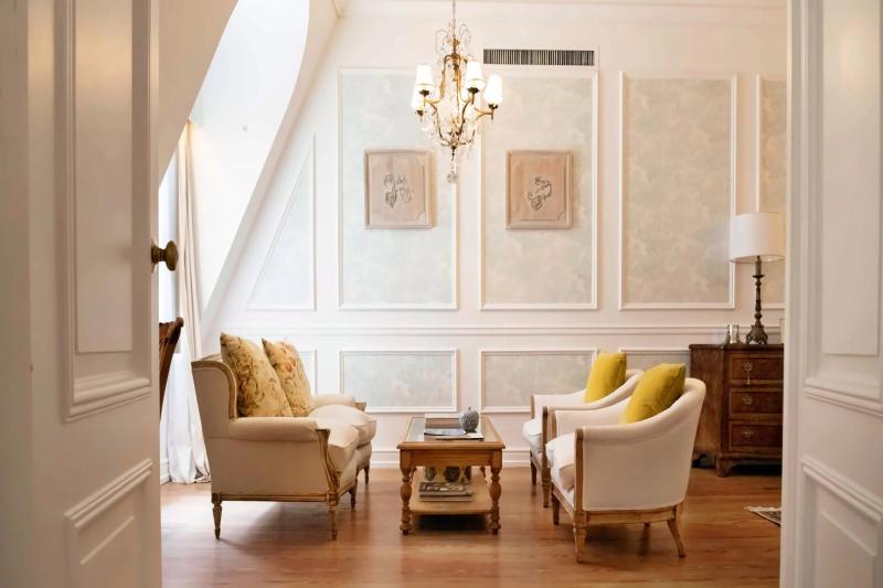 La Mansion Ambassador Suite