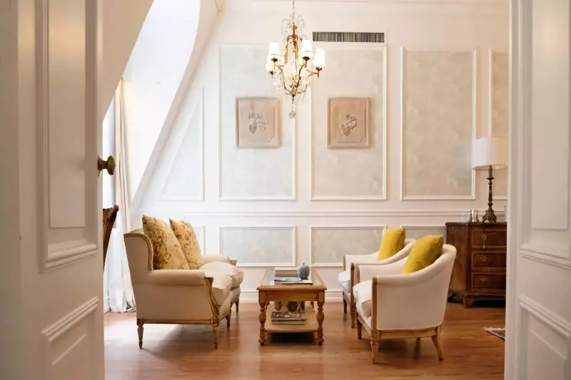 La Mansion Ambassador Suite
