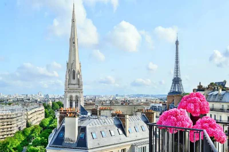 Eiffel Tower Suite