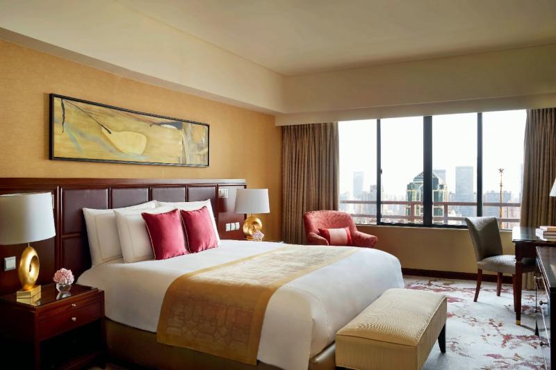 Premier City View Suite