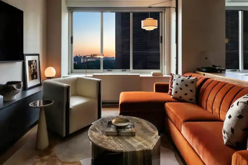Thompson Suite