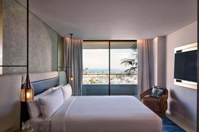 2 Bedroom Marina View Captivate Connecting Rooms