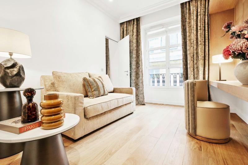 Connecting Superior Rooms