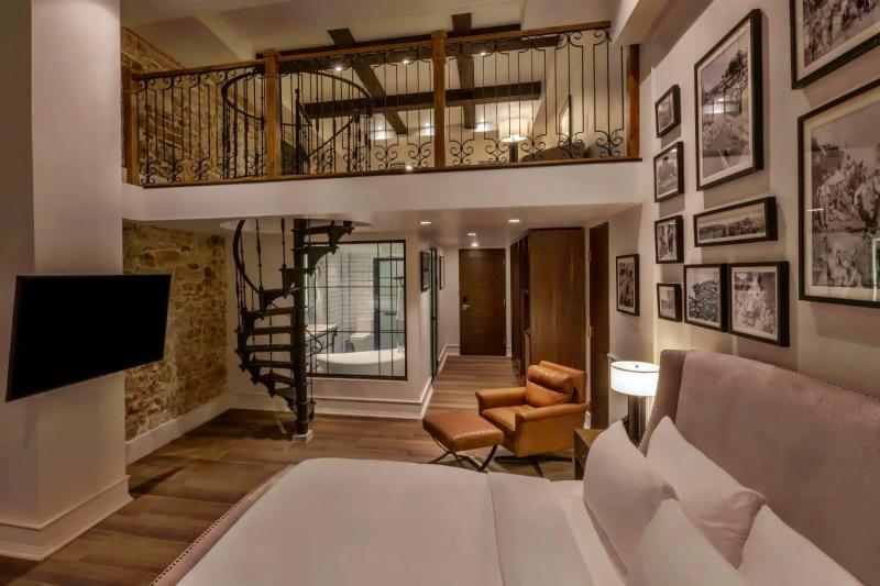 Loft Suite