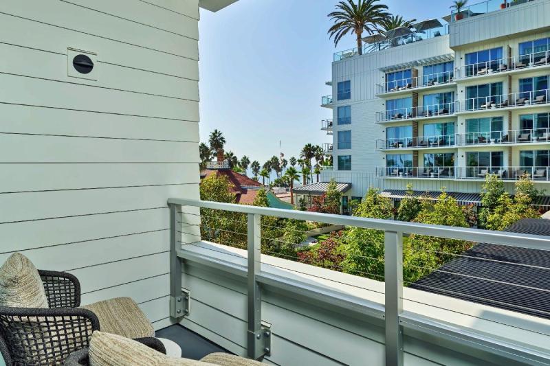 Partial Ocean View Room