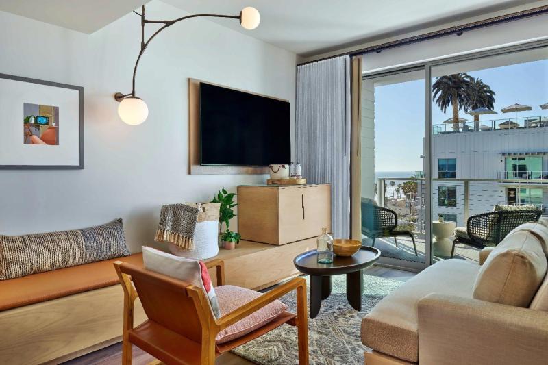 Partial Ocean View Studio