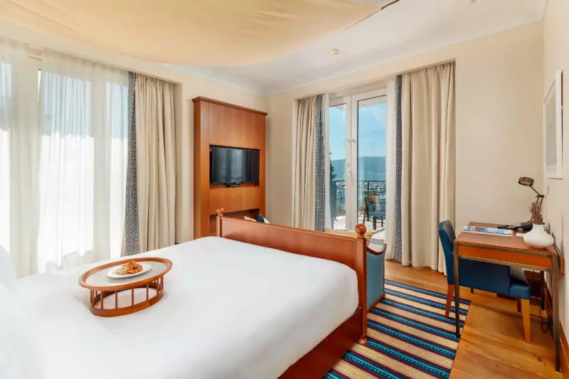 Premium Sea View Room