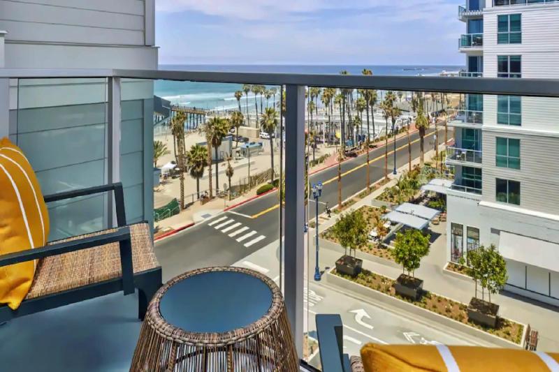 Partial Ocean View Room