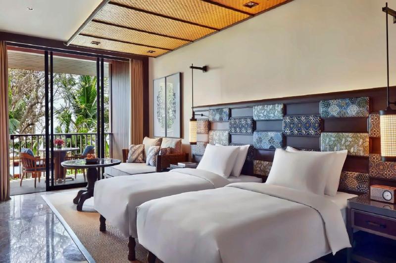 Garden View Room
